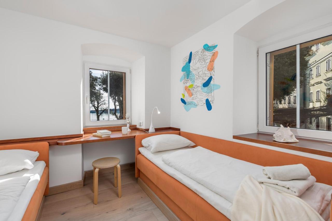 Beautiful Apartment House On The Seaside Ика Екстериор снимка